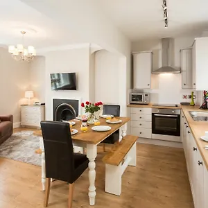 Cintra House Holiday home